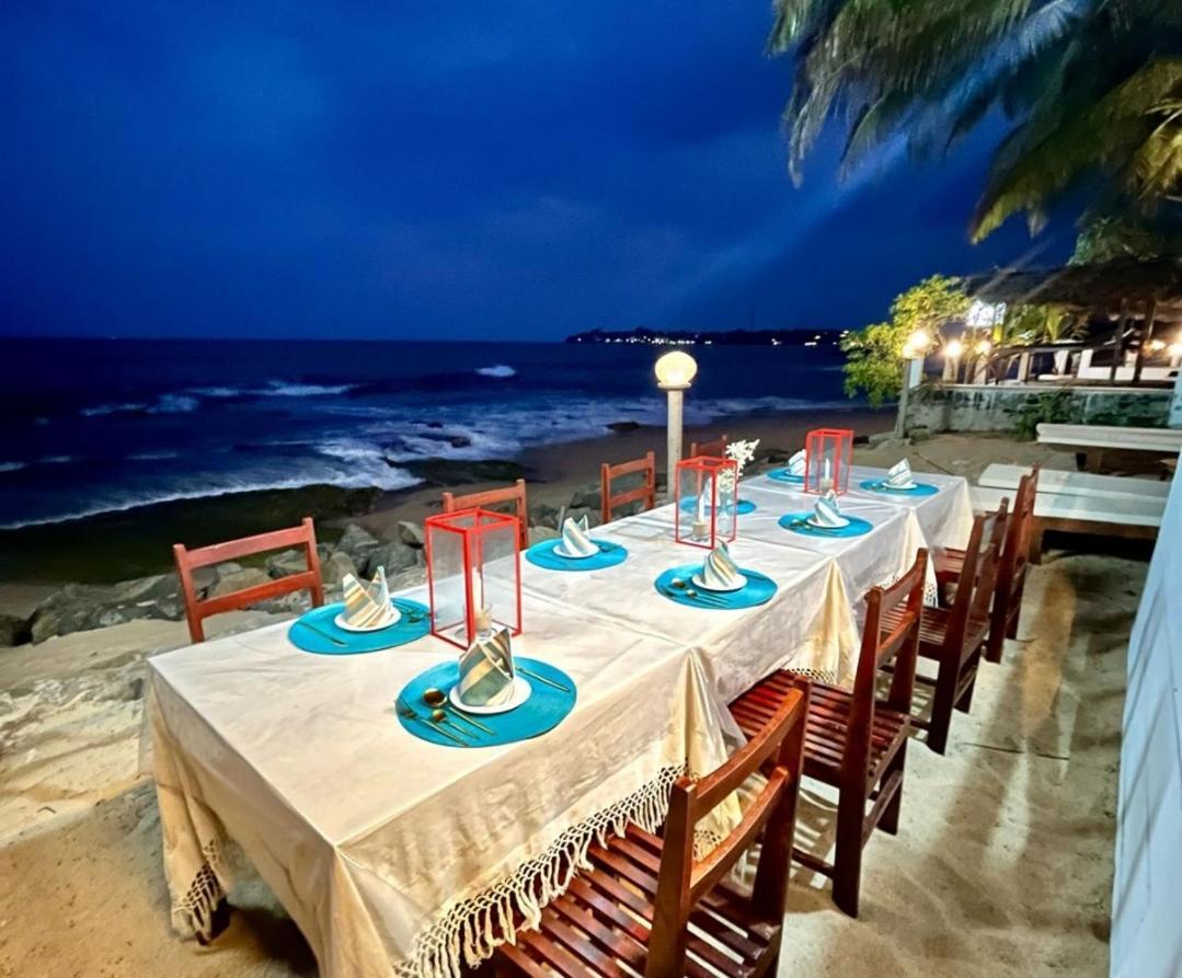 Panorama Beach Hotel Тангалла Экстерьер фото