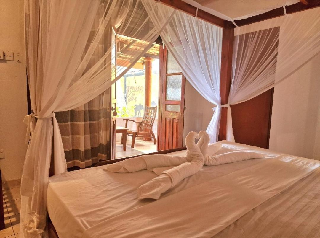 Panorama Beach Hotel Тангалла Экстерьер фото