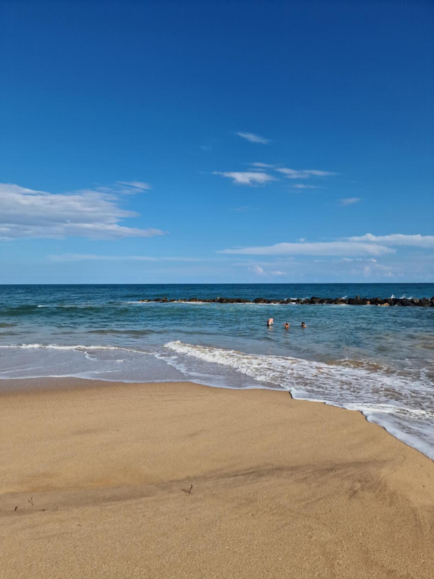 Panorama Beach Hotel Тангалла Экстерьер фото