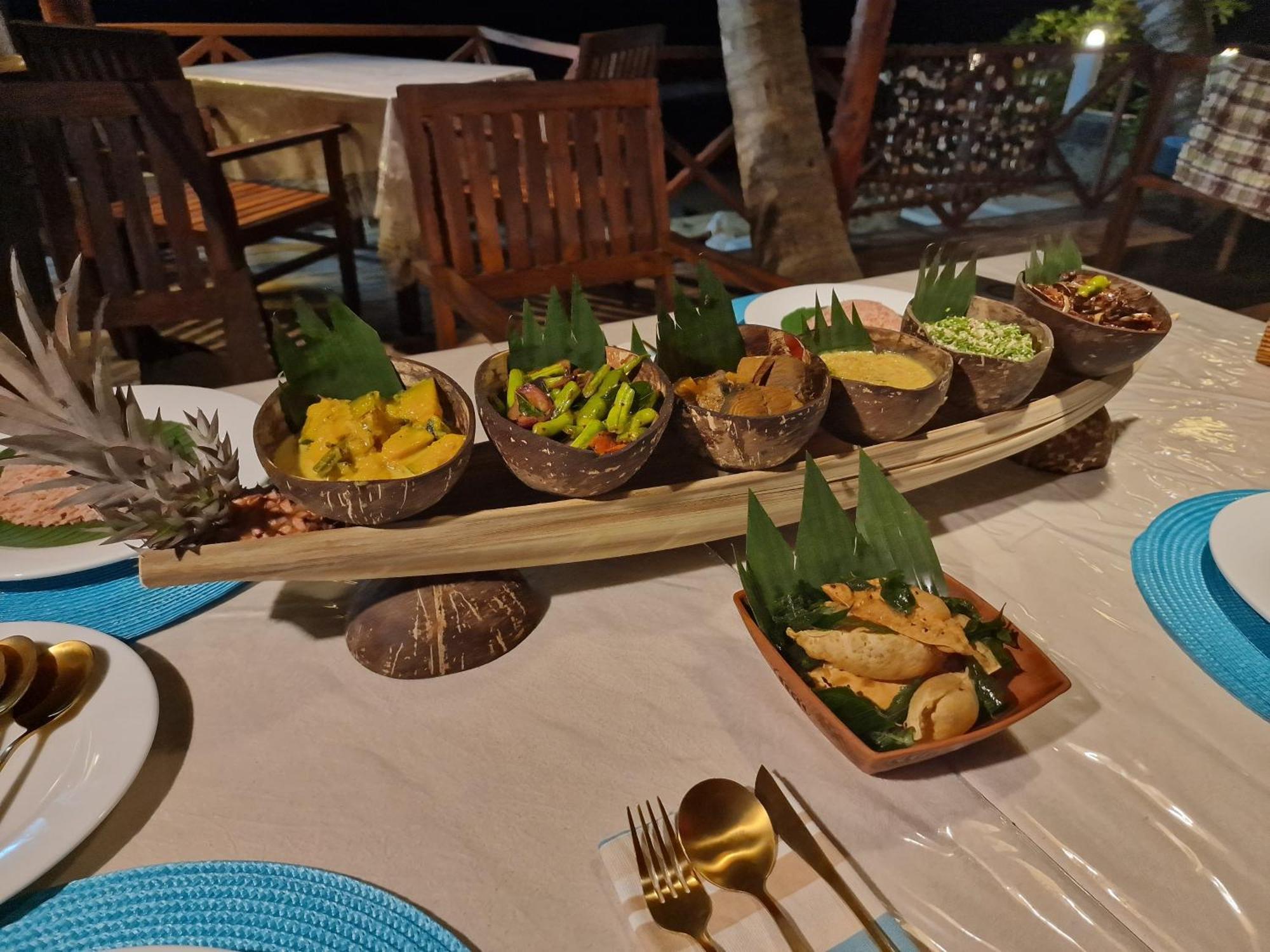 Panorama Beach Hotel Тангалла Экстерьер фото