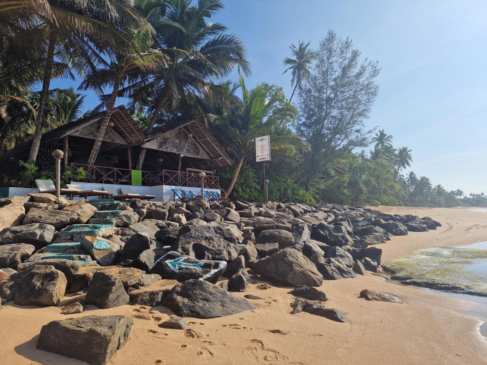 Panorama Beach Hotel Тангалла Экстерьер фото