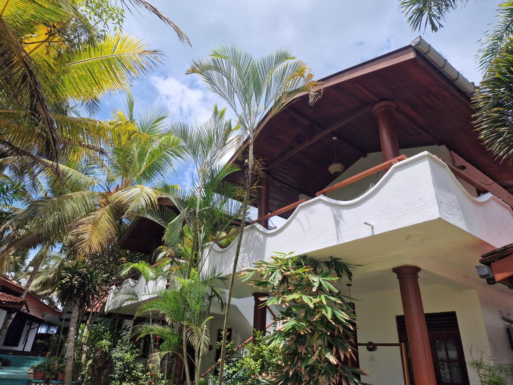Panorama Beach Hotel Тангалла Экстерьер фото
